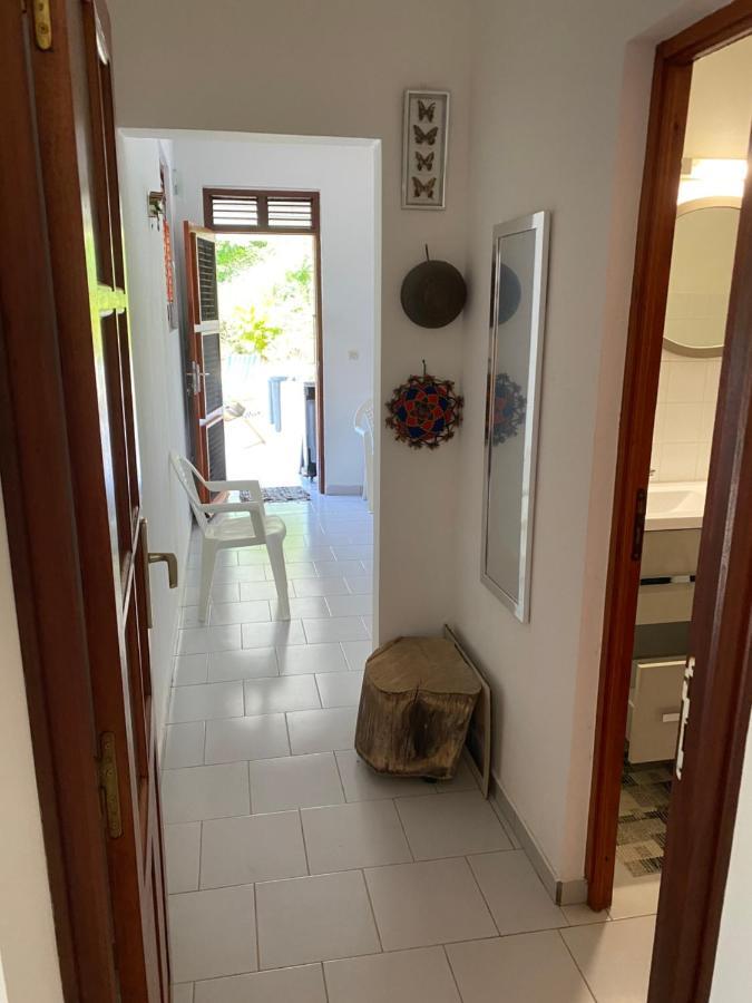 Bas De Villa Courbaril 波尔兰特 外观 照片